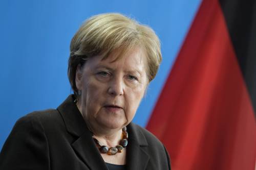 Ora la Merkel è senza speranza: ecco l'errore che la condanna